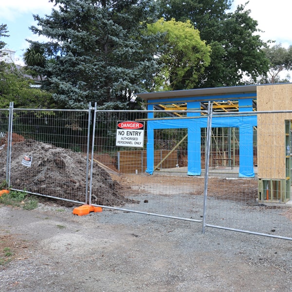 do you deliver and install temporary fencing and what's the cost for this in Enoch UT